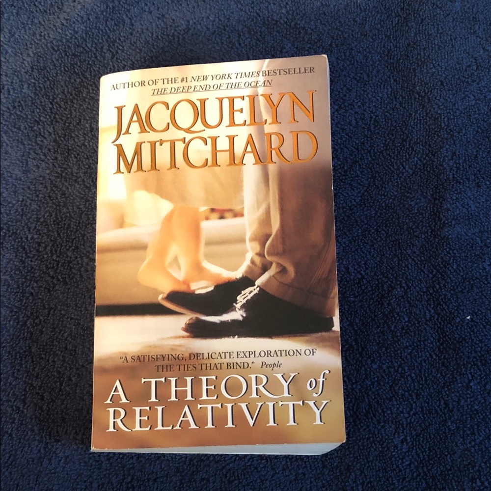 Jacquelyn Mitchard "A Theory of Relativity" Paperback - Gold & Cream Cover used